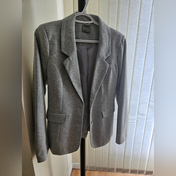Never worn Vero Moda light grey blazer - Picture 2 of 5
